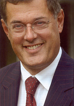 Hans van Ommen, directeur van Eurolloyd Verzekeringen : - 200312stem